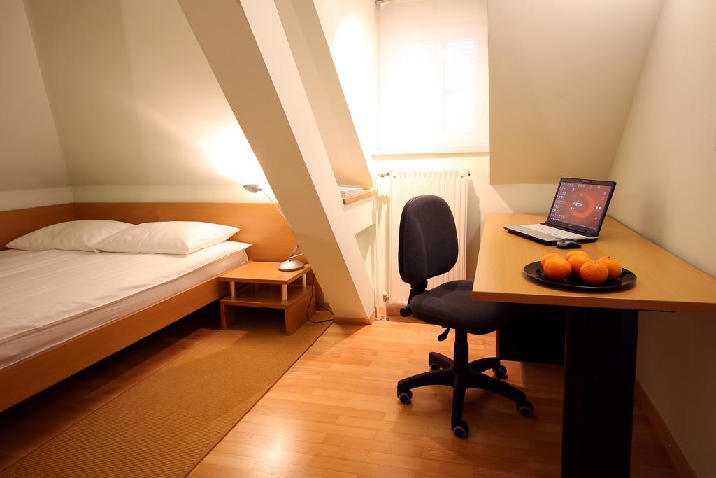 Apartments Villa Boltez Kranj Habitación foto