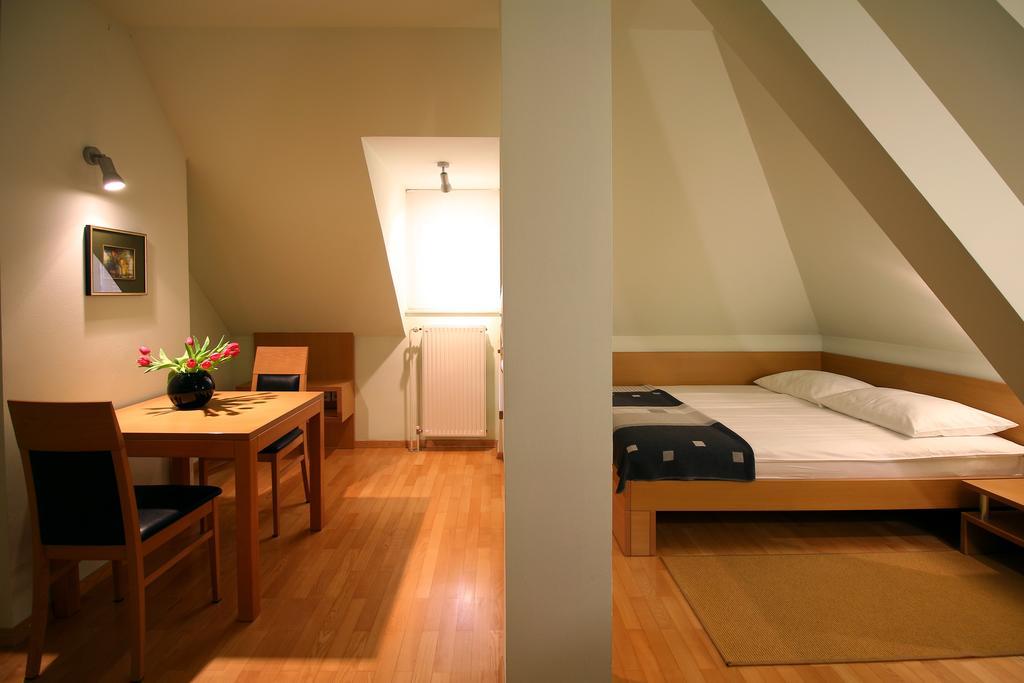 Apartments Villa Boltez Kranj Habitación foto